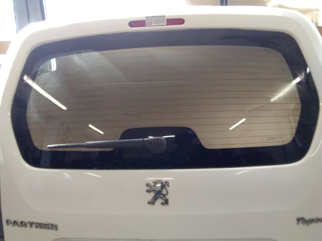 bontott PEUGEOT PARTNER Hátsó Szélvédő