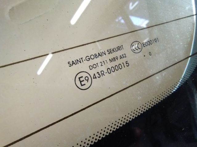 bontott PEUGEOT PARTNER Hátsó Szélvédő