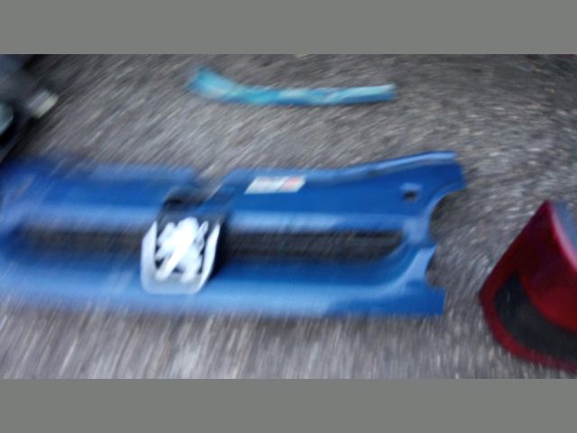 bontott PEUGEOT PARTNER Hűtőrács