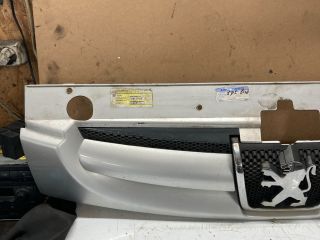 bontott PEUGEOT PARTNER Hűtőrács