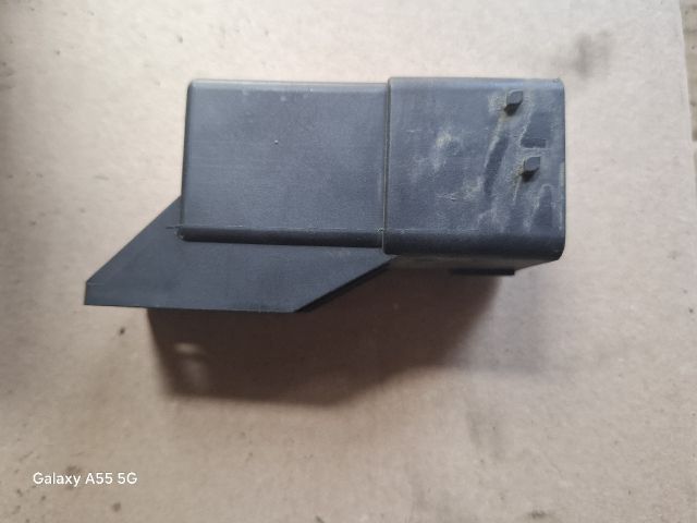 bontott PEUGEOT PARTNER Izzító Relé