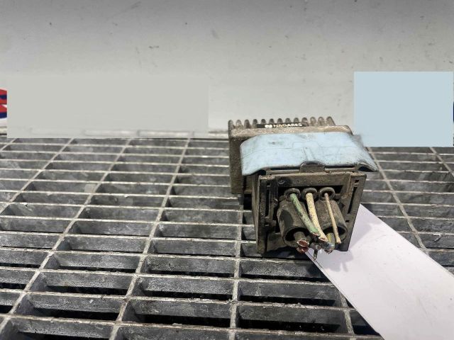 bontott PEUGEOT PARTNER Izzító Relé