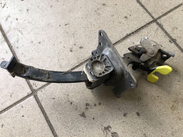 bontott PEUGEOT PARTNER Jobb Csomagtérajtó Ajtóhatároló