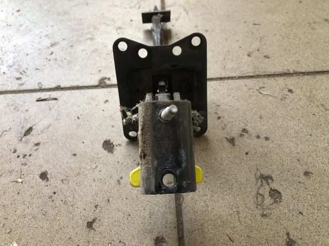 bontott PEUGEOT PARTNER Jobb Csomagtérajtó Ajtóhatároló