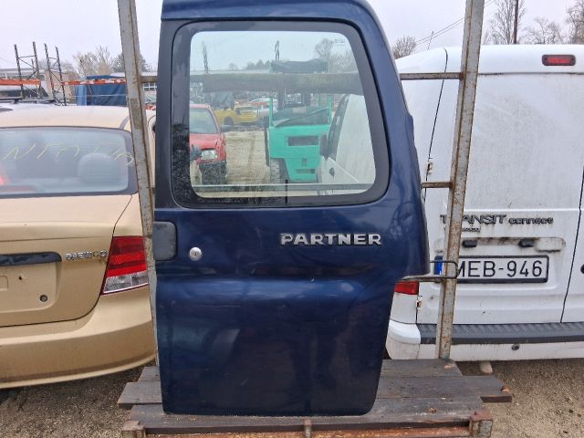 bontott PEUGEOT PARTNER Jobb Csomagtérajtó (Részeivel)