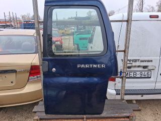 bontott PEUGEOT PARTNER Jobb Csomagtérajtó (Részeivel)