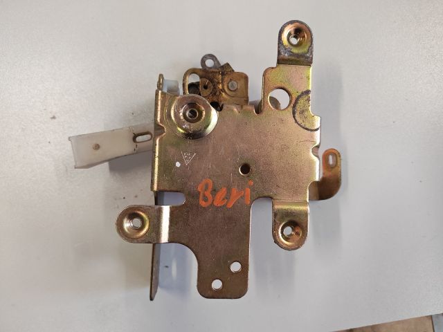 bontott PEUGEOT PARTNER Jobb Csomagtérajtó Zárszerkezet