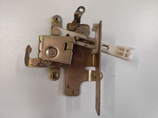 bontott PEUGEOT PARTNER Jobb Csomagtérajtó Zárszerkezet