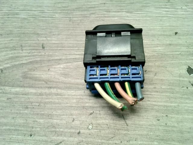 bontott PEUGEOT PARTNER Jobb első Ablakemelő Kapcsoló