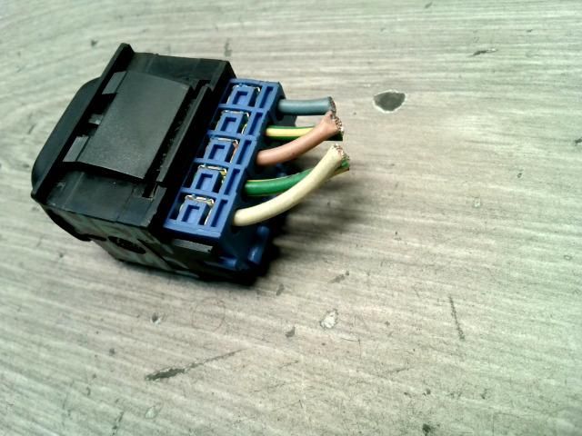 bontott PEUGEOT PARTNER Jobb első Ablakemelő Kapcsoló