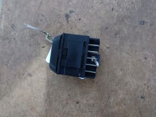 bontott PEUGEOT PARTNER Jobb első Ablakemelő Kapcsoló