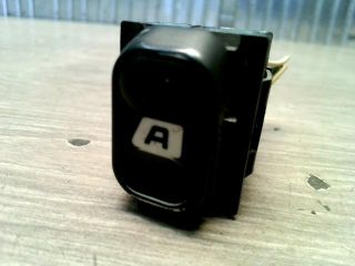 bontott PEUGEOT PARTNER Jobb első Ablakemelő Kapcsoló