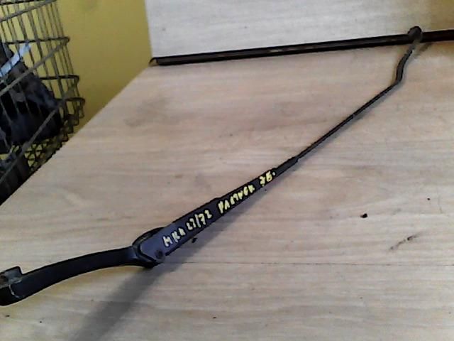 bontott PEUGEOT PARTNER Jobb első Ablaktörlő Kar