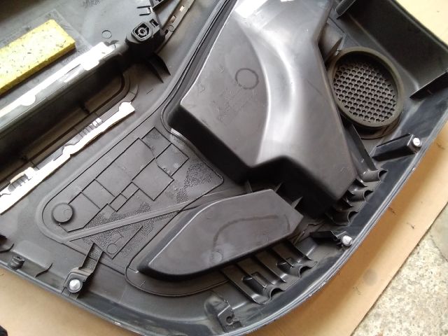 bontott PEUGEOT PARTNER Jobb első Ajtó Kárpit