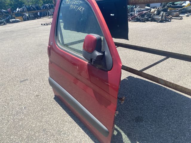 bontott PEUGEOT PARTNER Jobb első Ajtó (Részeivel)