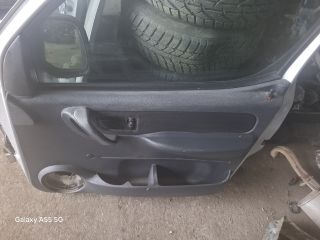 bontott PEUGEOT PARTNER Jobb első Ajtó (Részeivel)