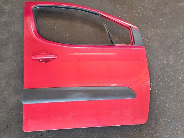 bontott PEUGEOT PARTNER Jobb első Ajtó (Részeivel)