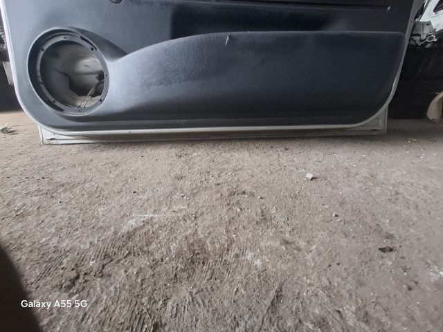 bontott PEUGEOT PARTNER Jobb első Ajtó (Részeivel)