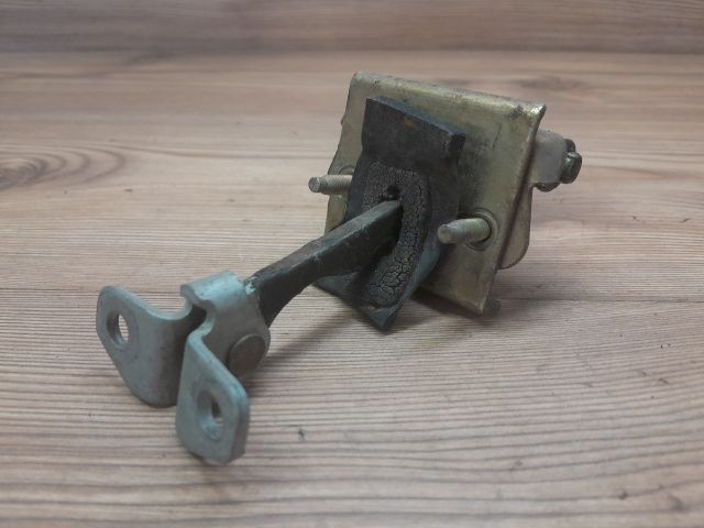 bontott PEUGEOT PARTNER Jobb első Ajtóhatároló