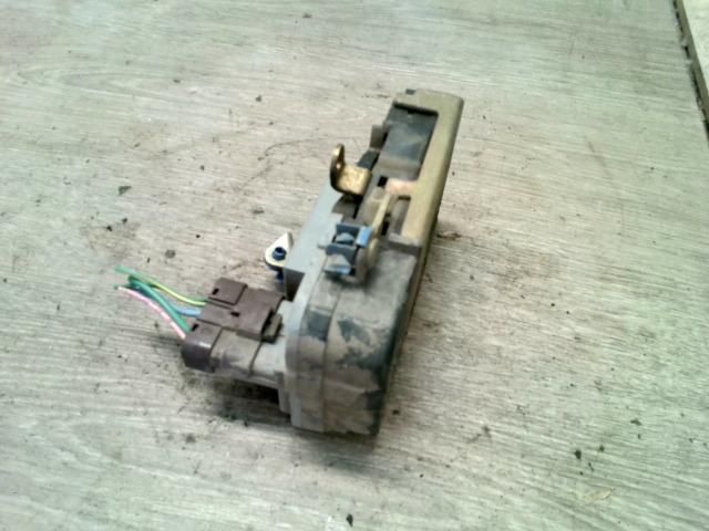 bontott PEUGEOT PARTNER Jobb első Ajtózár