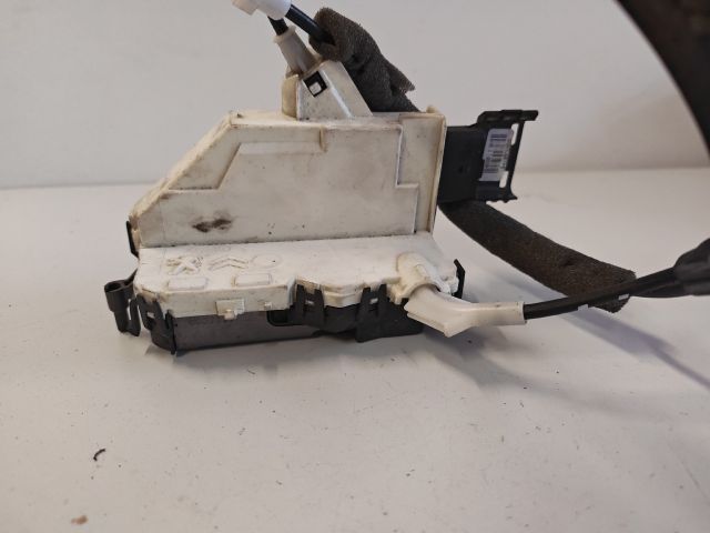 bontott PEUGEOT PARTNER Jobb első Ajtózár