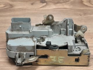 bontott PEUGEOT PARTNER Jobb első Ajtózár