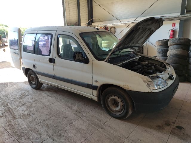 bontott PEUGEOT PARTNER Jobb első Ajtózár