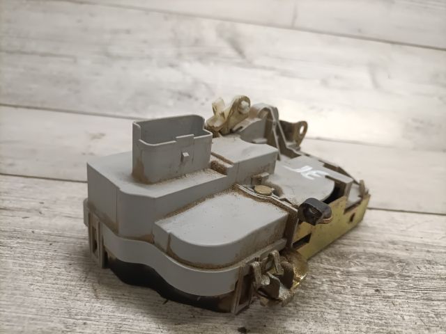 bontott PEUGEOT PARTNER Jobb első Ajtózár