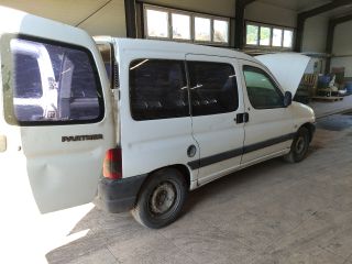 bontott PEUGEOT PARTNER Jobb első Ajtózár
