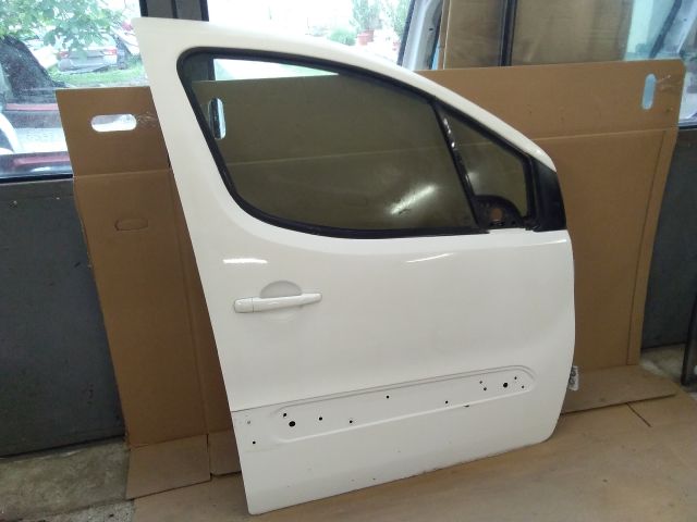 bontott PEUGEOT PARTNER Jobb első Kilincs Hátulja