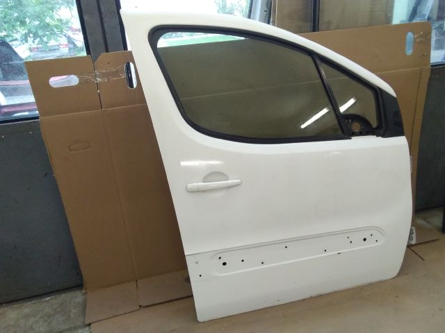 bontott PEUGEOT PARTNER Jobb első Külső Kilincs