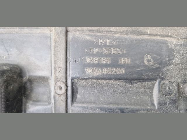 bontott PEUGEOT PARTNER Jobb első Sárvédő Zajszigetelés