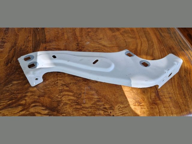 bontott PEUGEOT PARTNER Jobb Felső Homlokfal