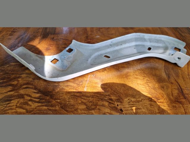 bontott PEUGEOT PARTNER Jobb Felső Homlokfal