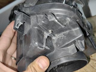 bontott PEUGEOT PARTNER Jobb Fényszóró