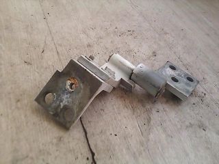 bontott PEUGEOT PARTNER Jobb hátsó Alsó Zsanér