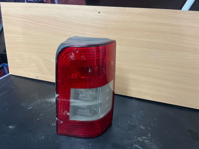 bontott PEUGEOT PARTNER Jobb Hátsó Lámpa