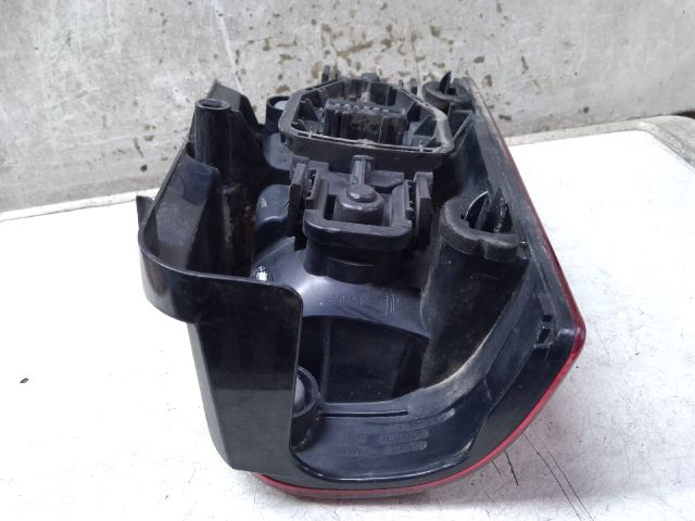 bontott PEUGEOT PARTNER Jobb Hátsó Lámpa