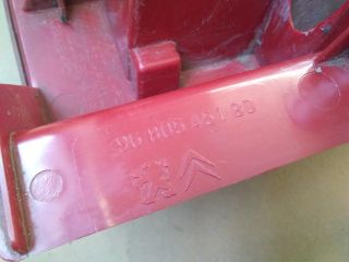 bontott PEUGEOT PARTNER Jobb Hátsó Lámpa