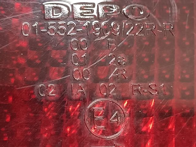 bontott PEUGEOT PARTNER Jobb Hátsó Lámpa