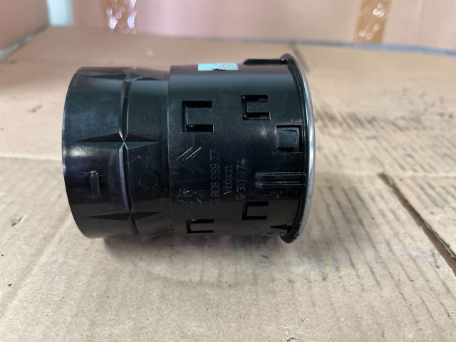 bontott PEUGEOT PARTNER Jobb Szellőző