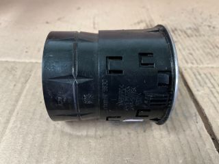 bontott PEUGEOT PARTNER Jobb Szellőző