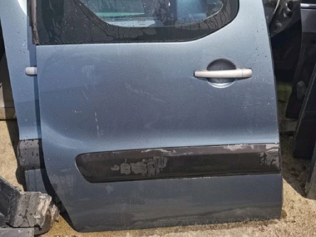 bontott PEUGEOT PARTNER Jobb Tolóajtó (Részeivel)