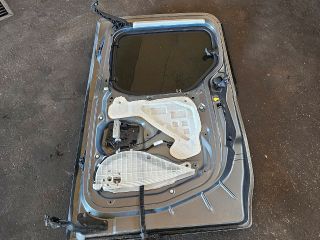 bontott PEUGEOT PARTNER Jobb Tolóajtó (Részeivel)