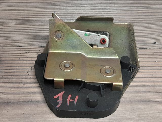 bontott PEUGEOT PARTNER Jobb Tolóajtó Zárszerkezet