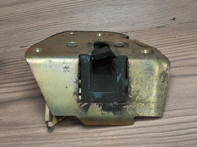 bontott PEUGEOT PARTNER Jobb Tolóajtó Zárszerkezet