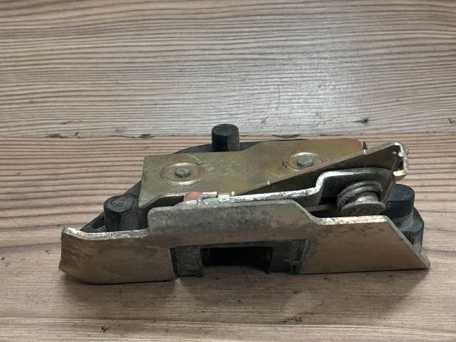 bontott PEUGEOT PARTNER Jobb Tolóajtó Zárszerkezet