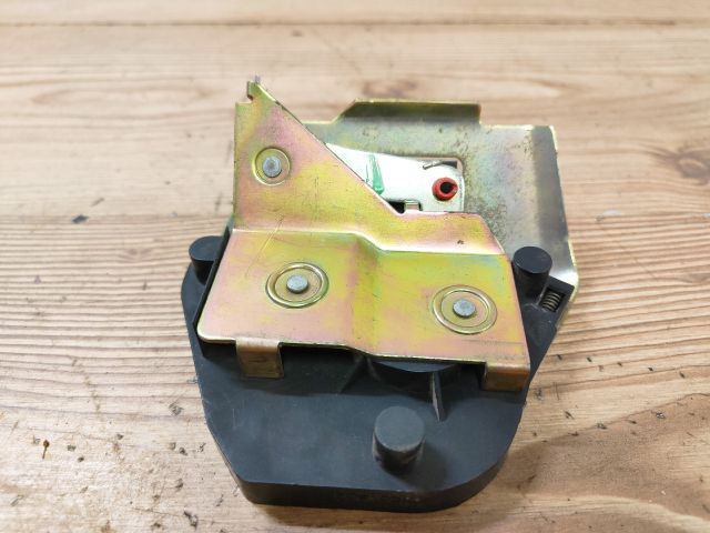 bontott PEUGEOT PARTNER Jobb Tolóajtó Zárszerkezet