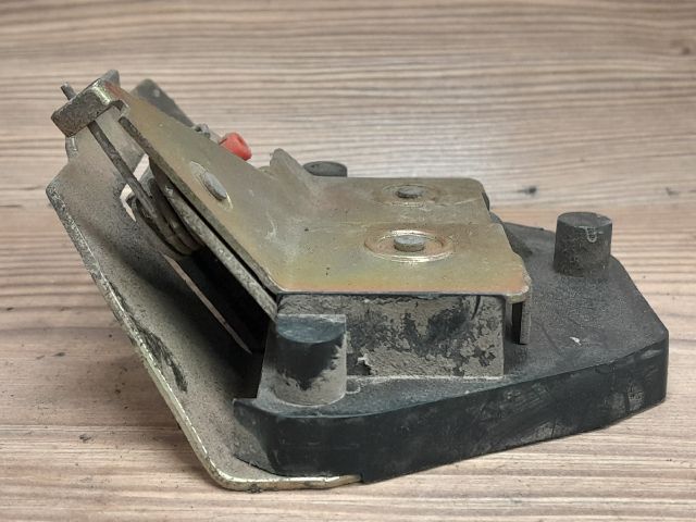 bontott PEUGEOT PARTNER Jobb Tolóajtó Zárszerkezet