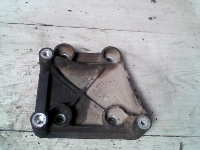 bontott PEUGEOT PARTNER Klíma Tartó Bak